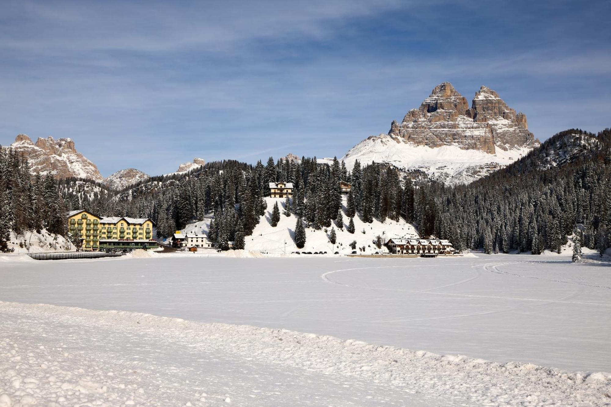 Grand Hotel Misurina Bagian luar foto