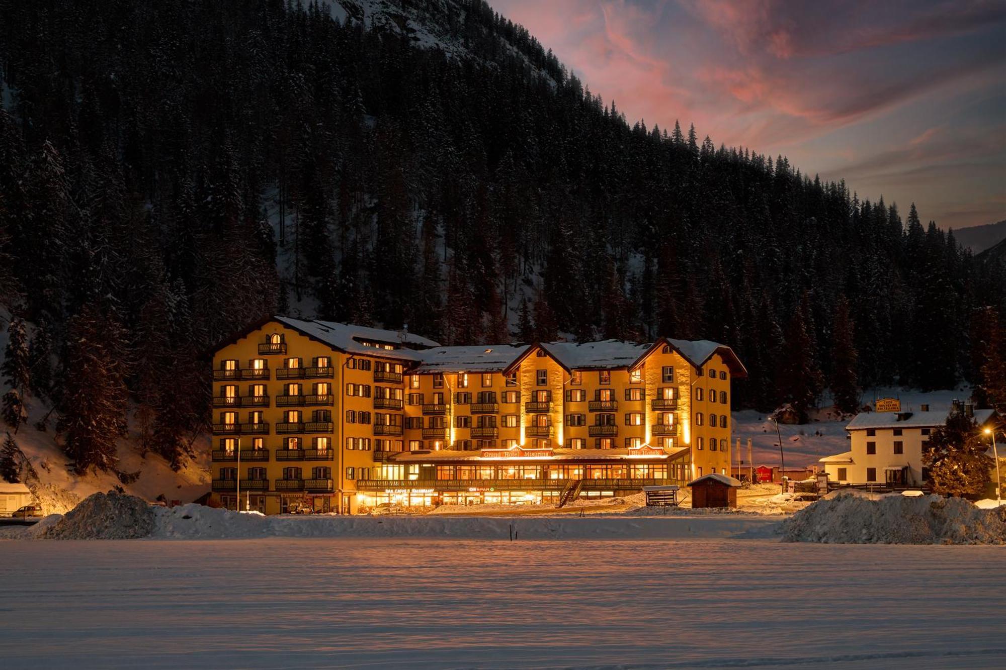 Grand Hotel Misurina Bagian luar foto